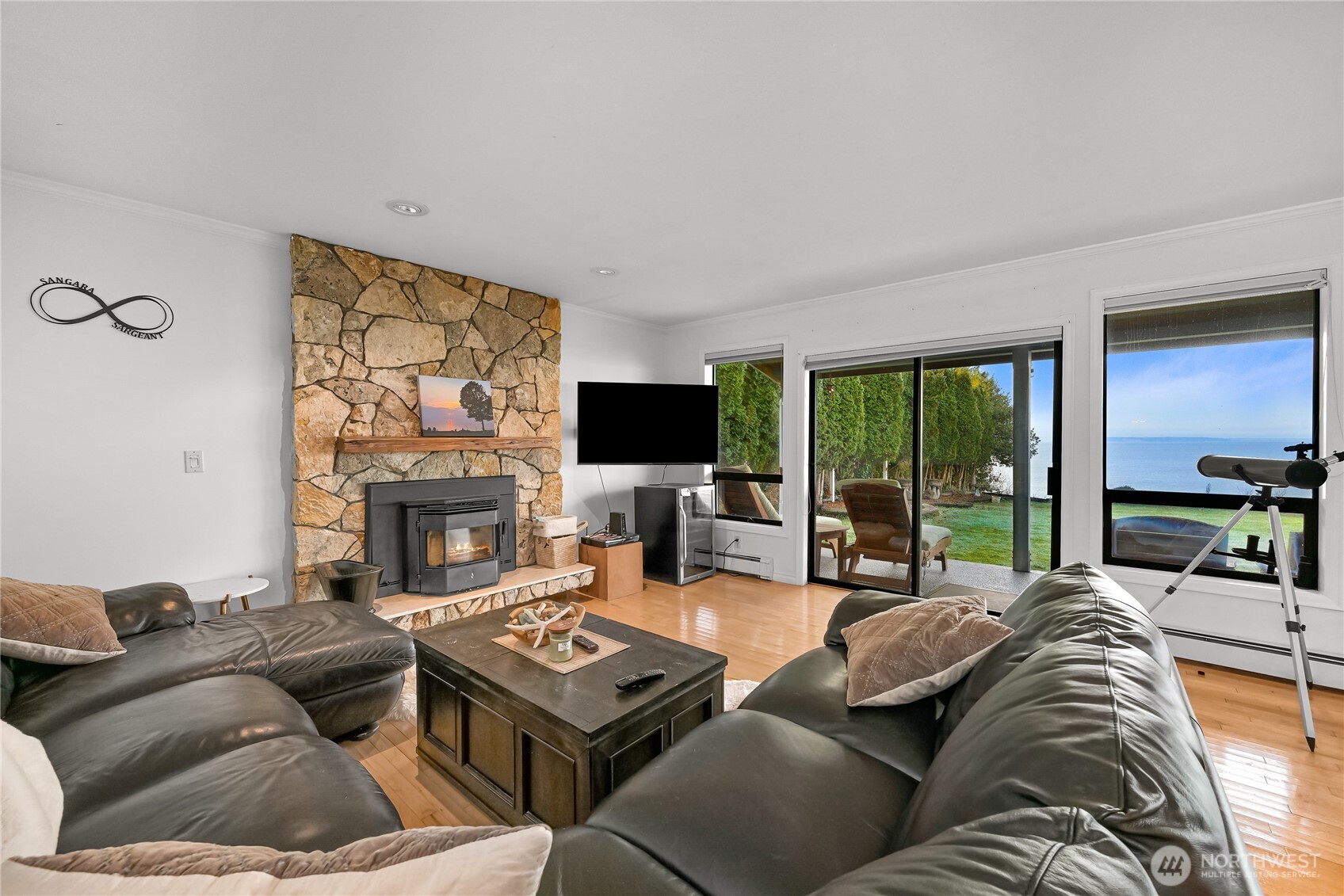8539 Semiahmoo Drive
