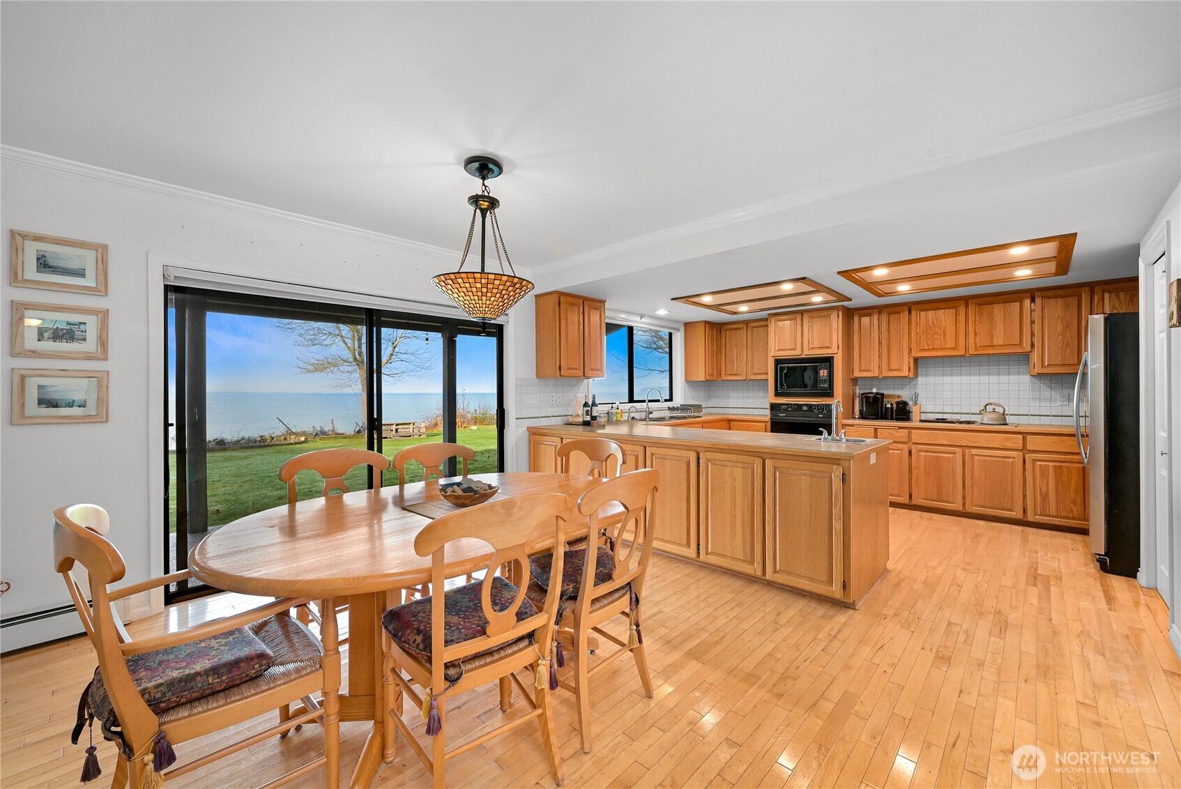 8539 Semiahmoo Drive