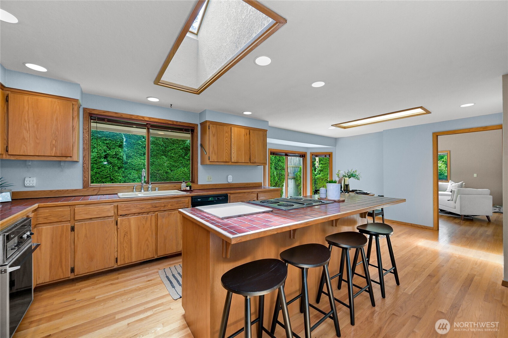 208 Hawthorn Road
