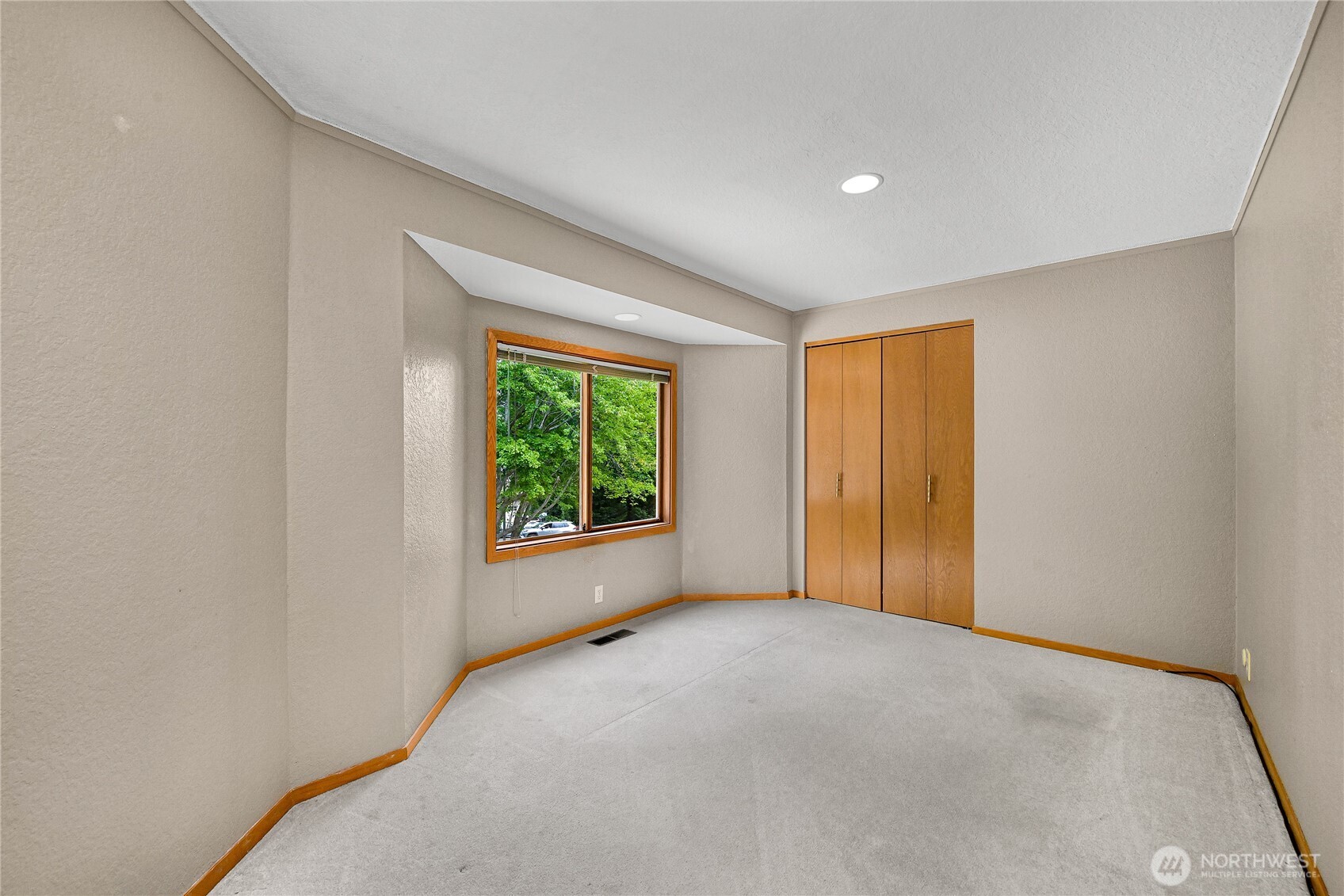 208 Hawthorn Road