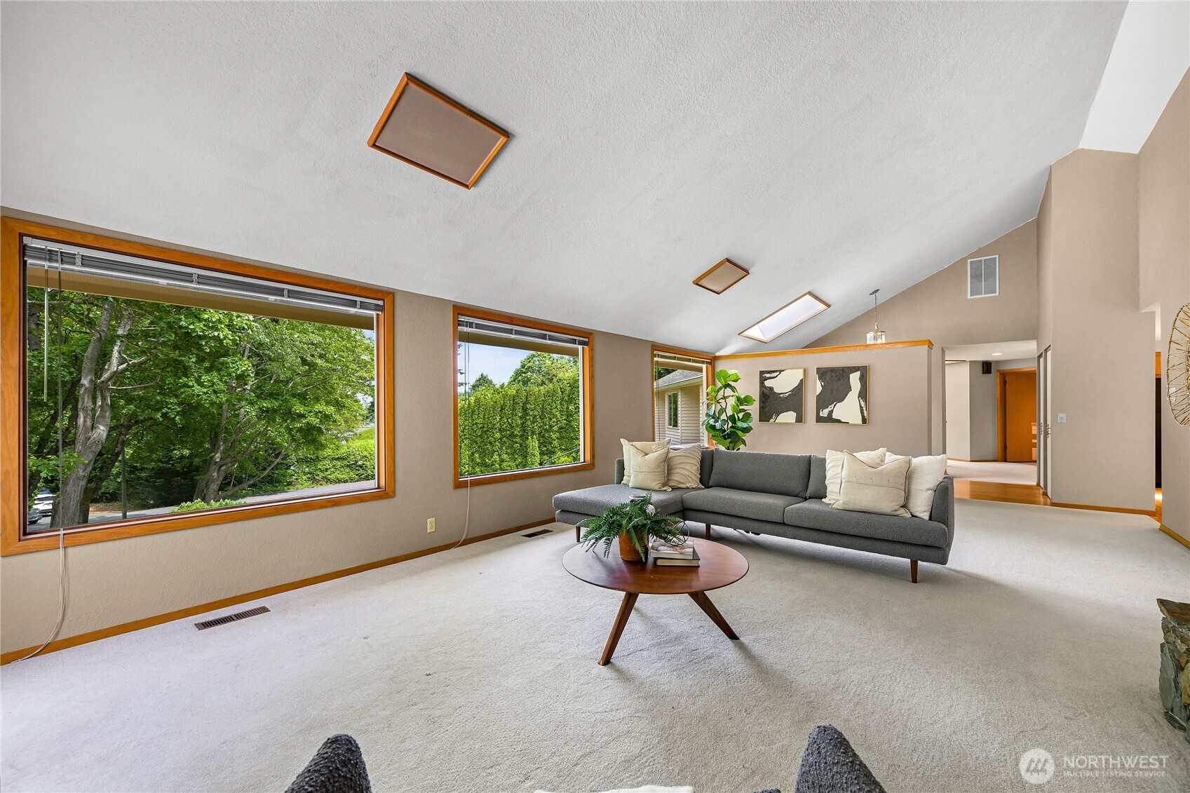 208 Hawthorn Road