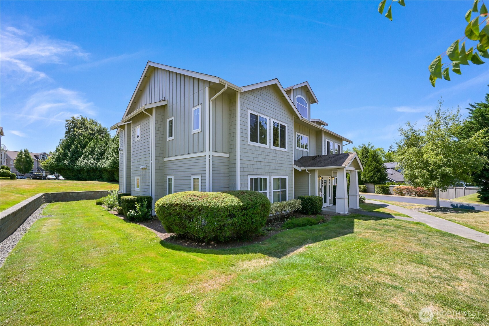 4645 Celia Way Unit: 201