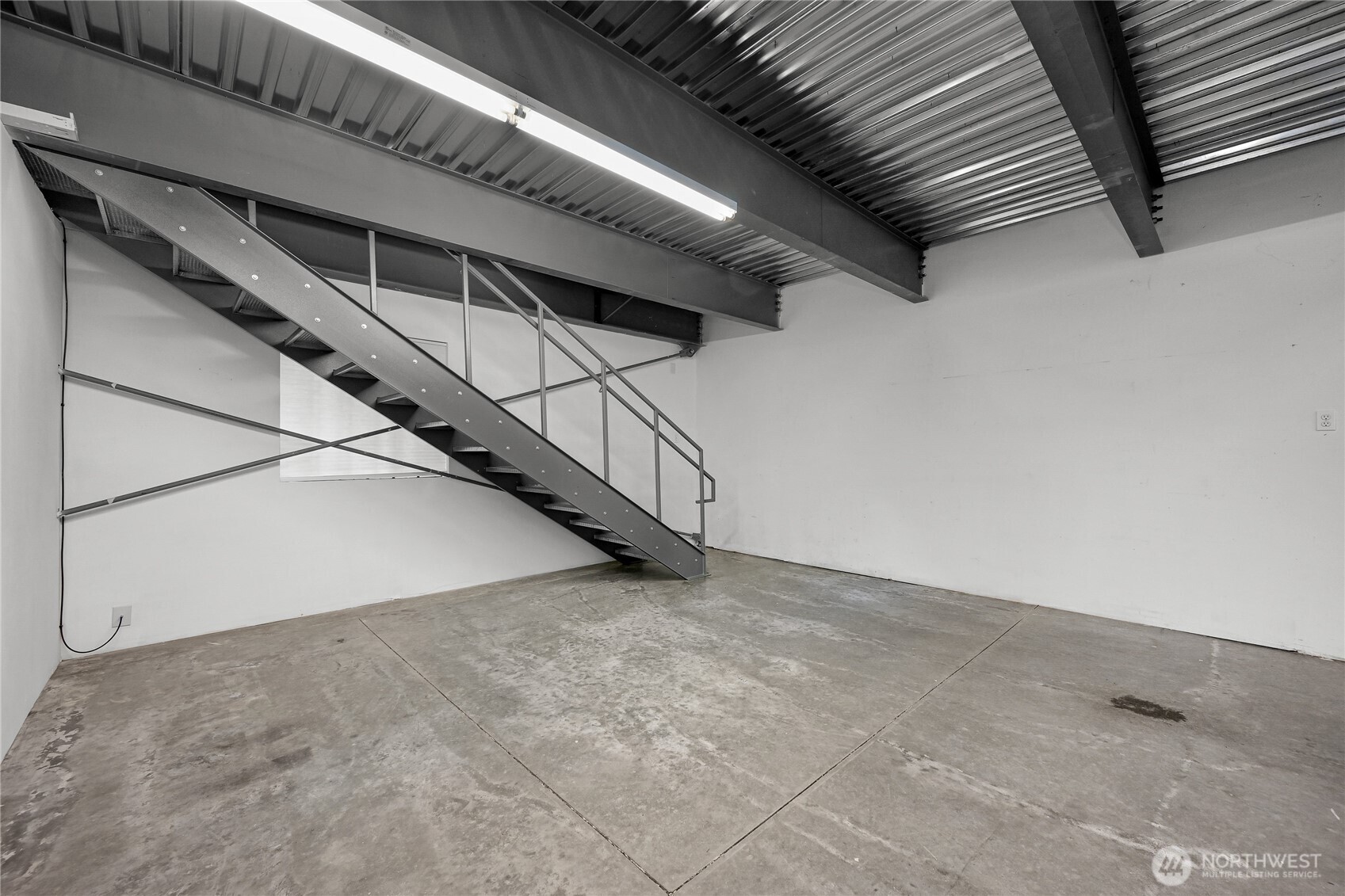 720 Sunset Pond Lane Unit: F4