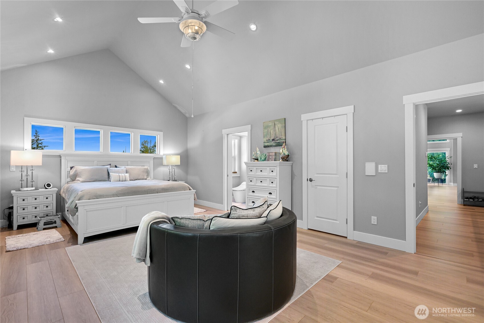 971 Lakewood Lane