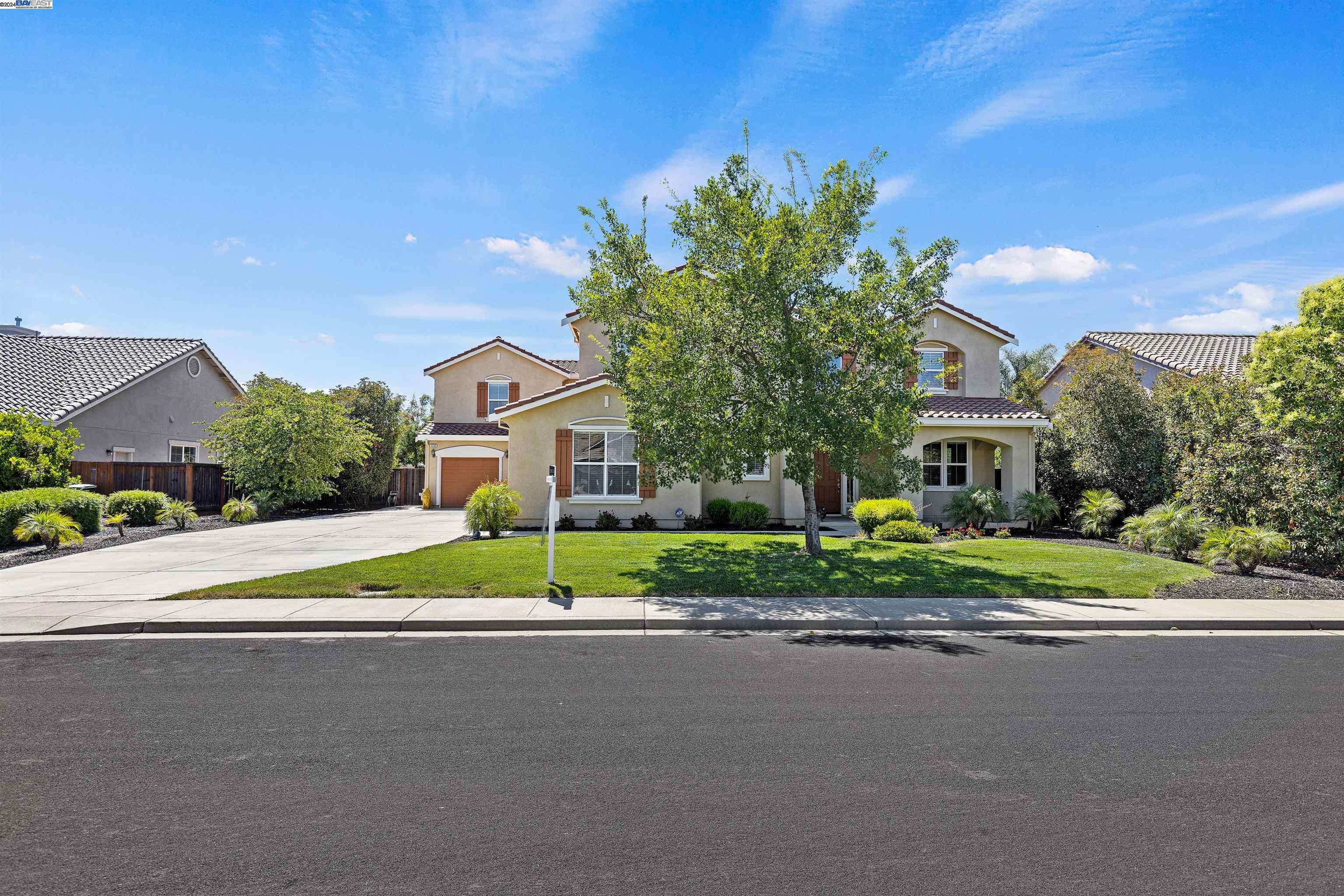 2255 Sugarloaf Ct.