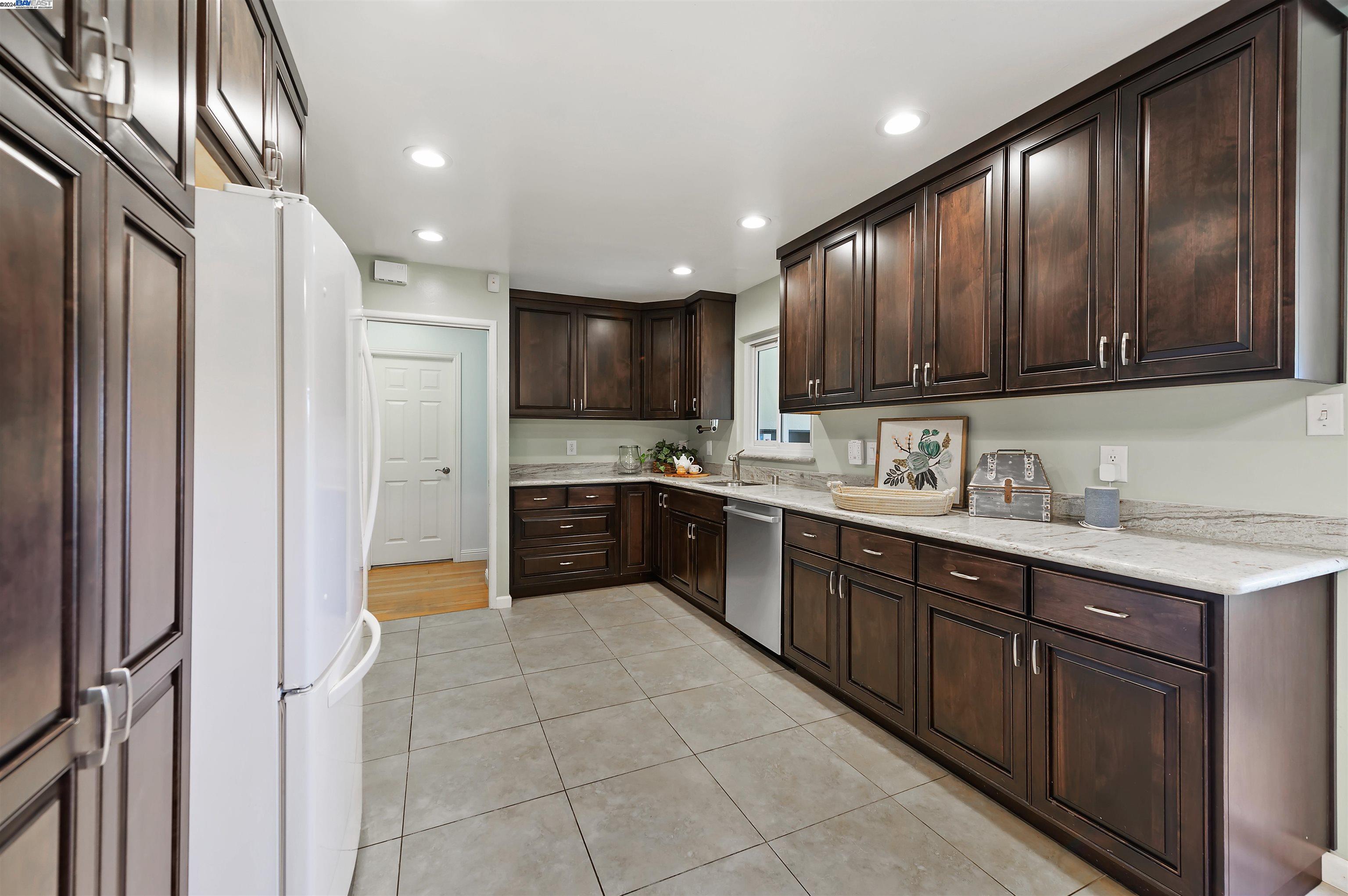 21299 Kahlert Street