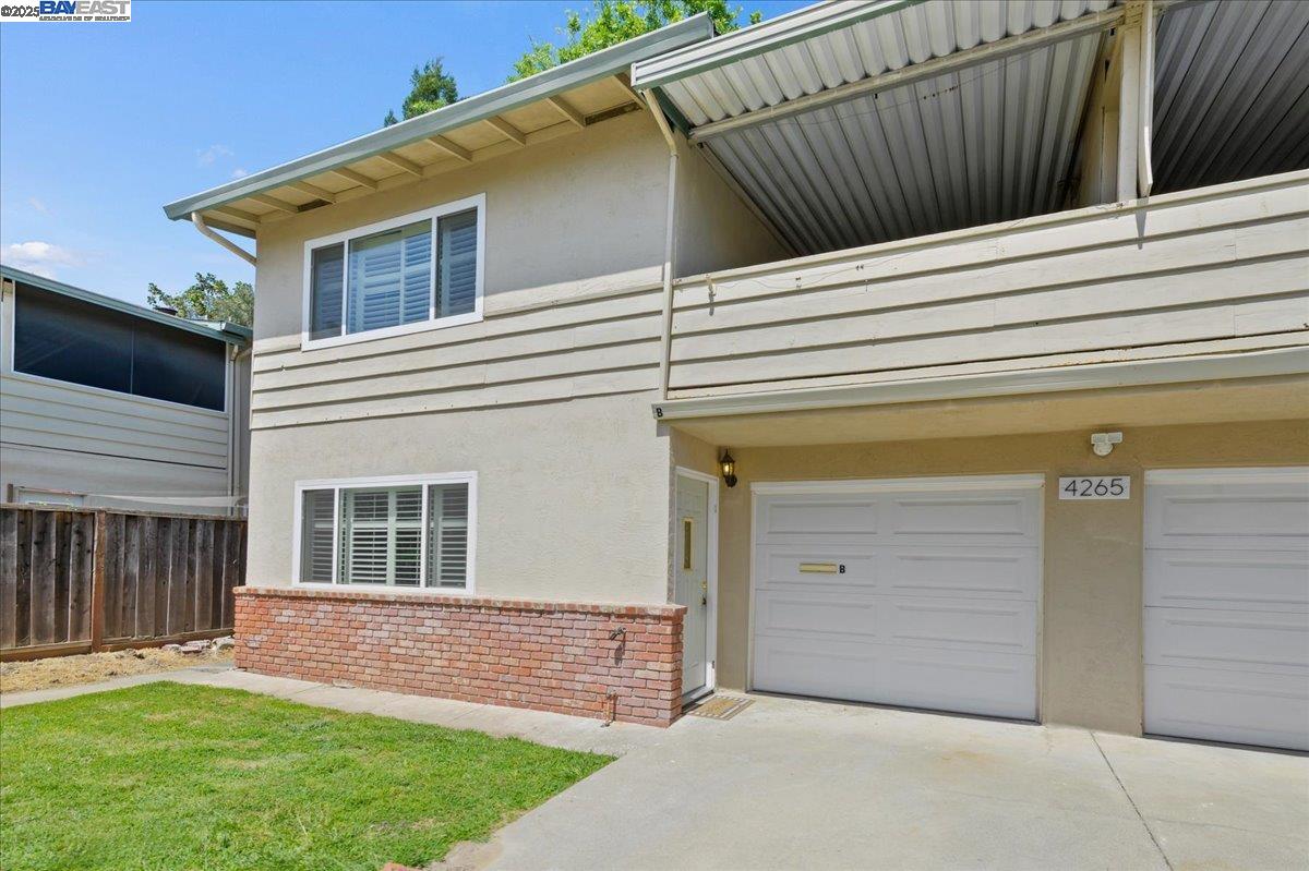 4265 B Pleasanton Avenue