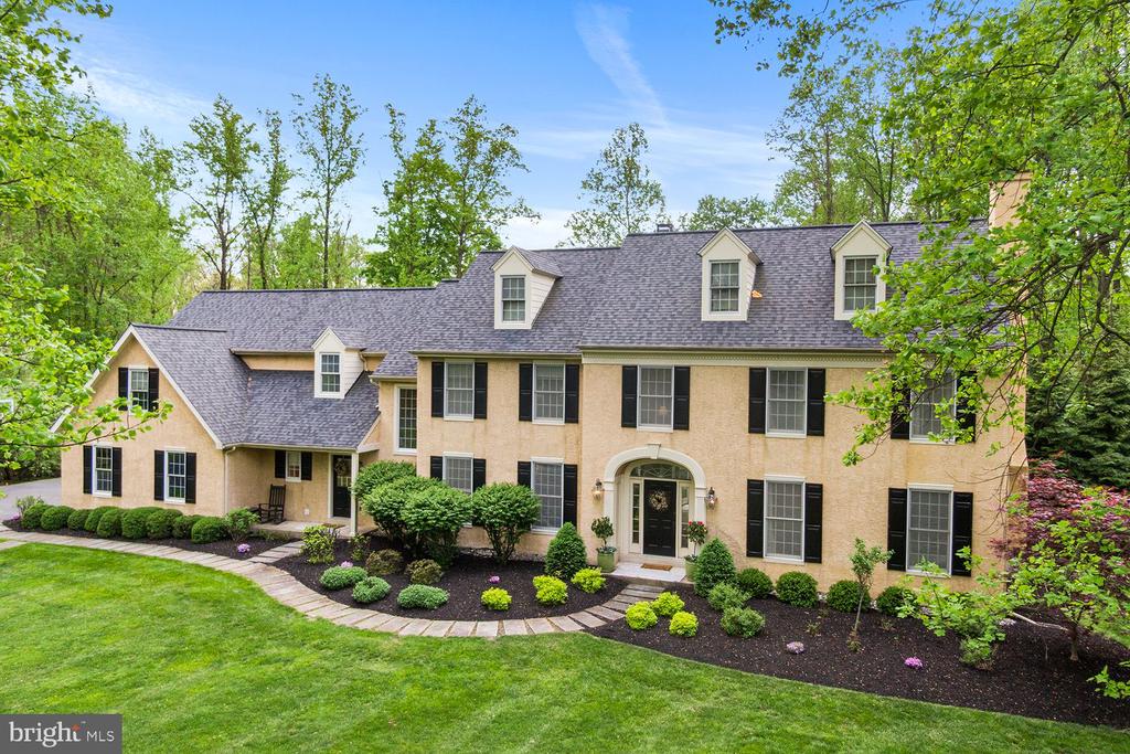 14 GREAT WOODS LANE