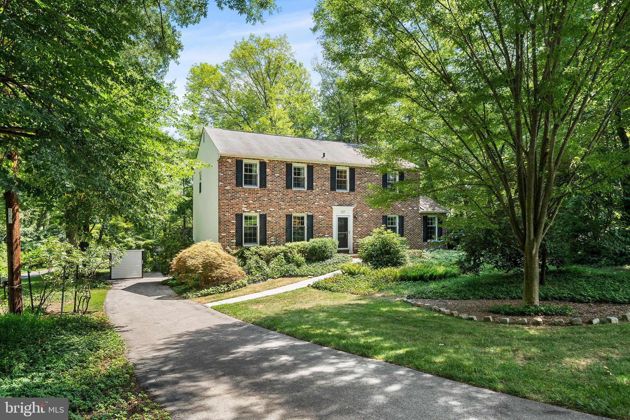 937 HUNT ROAD