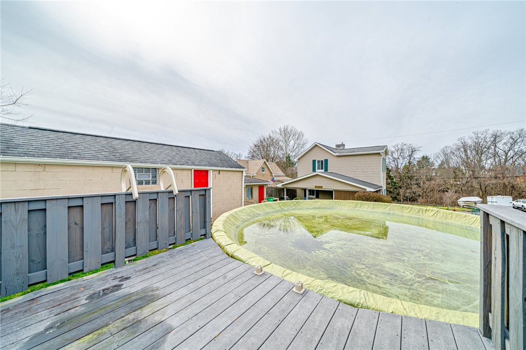 2703 Kansas St
