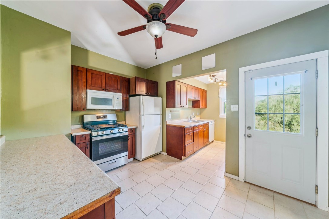 565 Pine Creek Rd