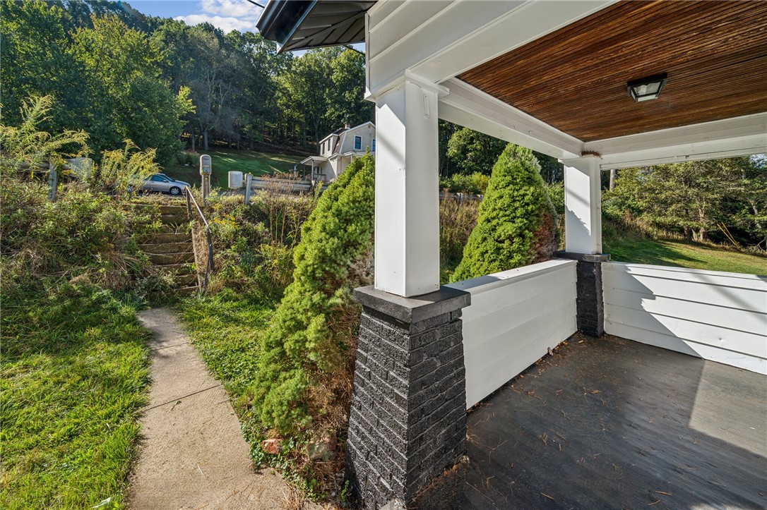 565 Pine Creek Rd
