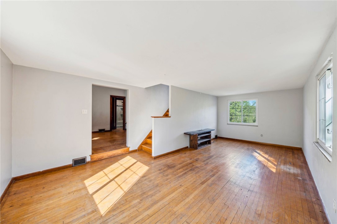 565 Pine Creek Rd