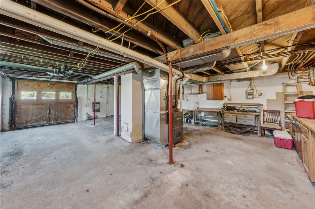 565 Pine Creek Rd