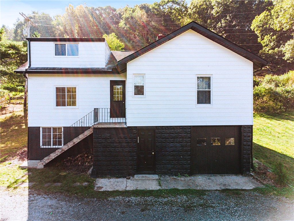 565 Pine Creek Rd