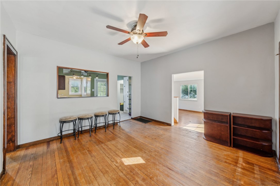 565 Pine Creek Rd