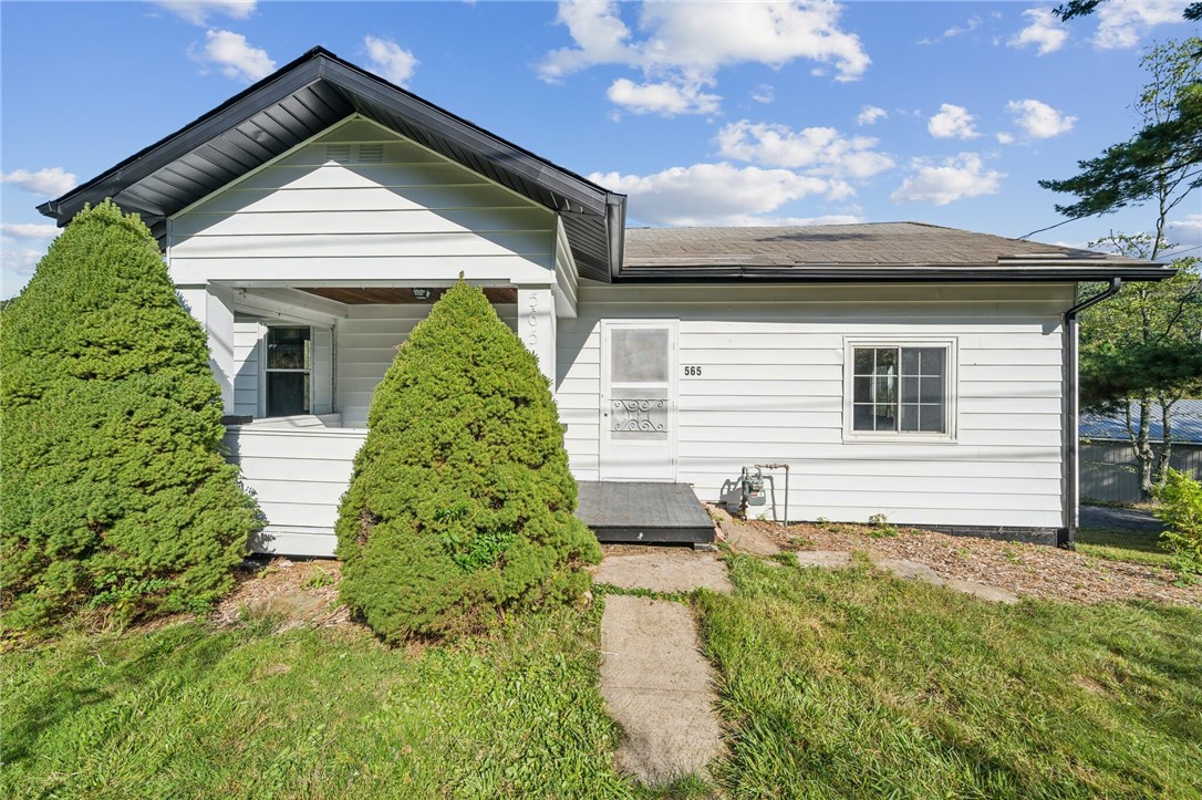 565 Pine Creek Rd