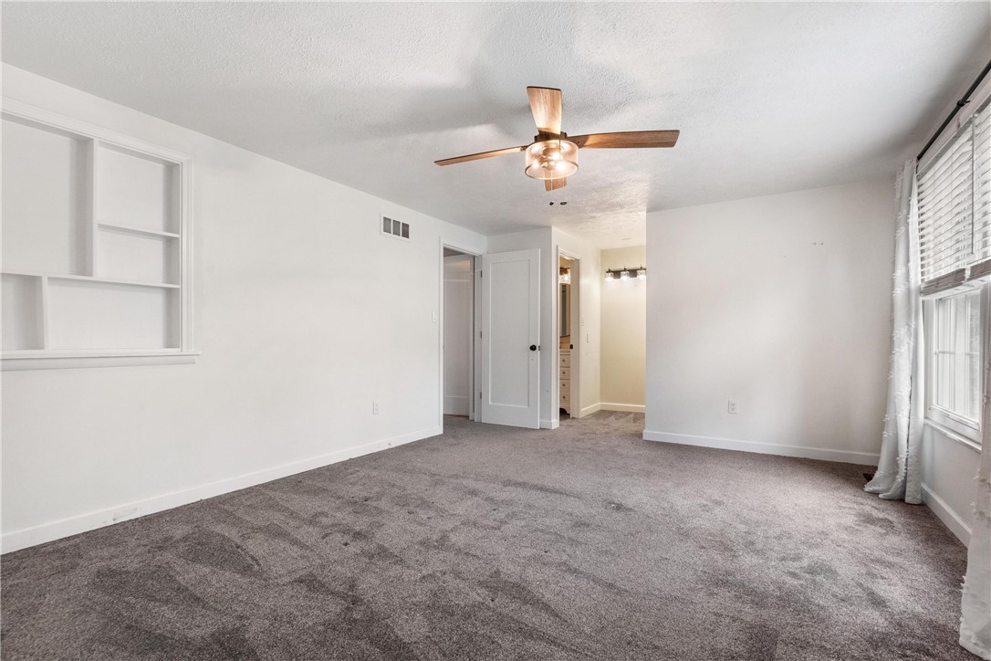 1 Monmouth Dr