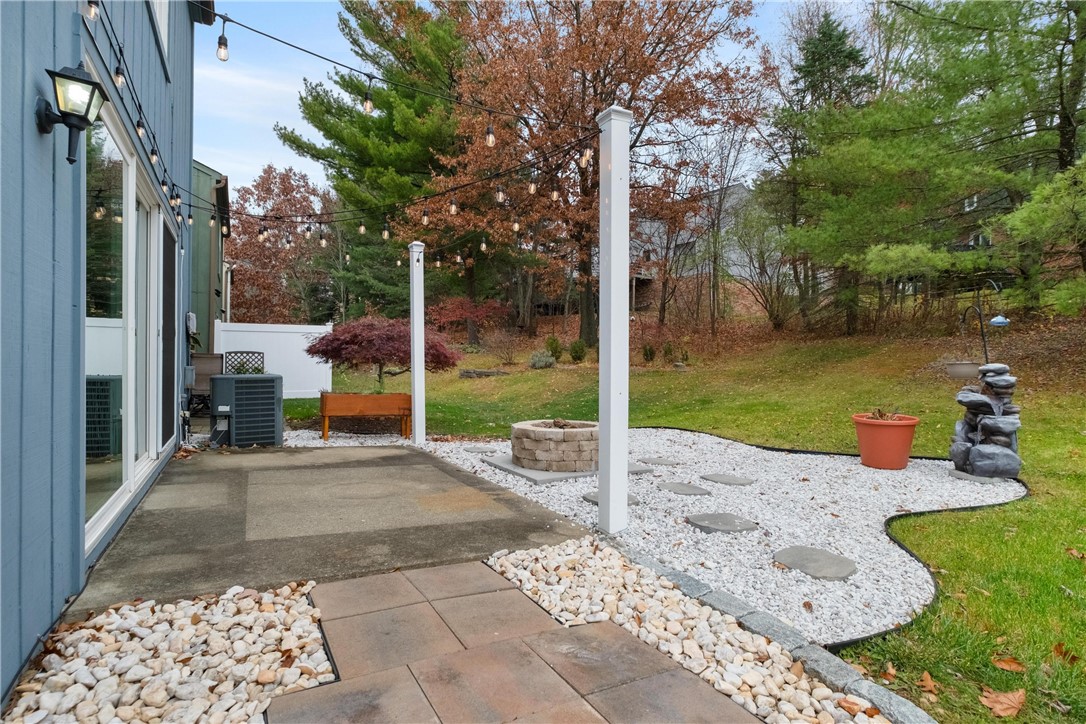 1 Monmouth Dr