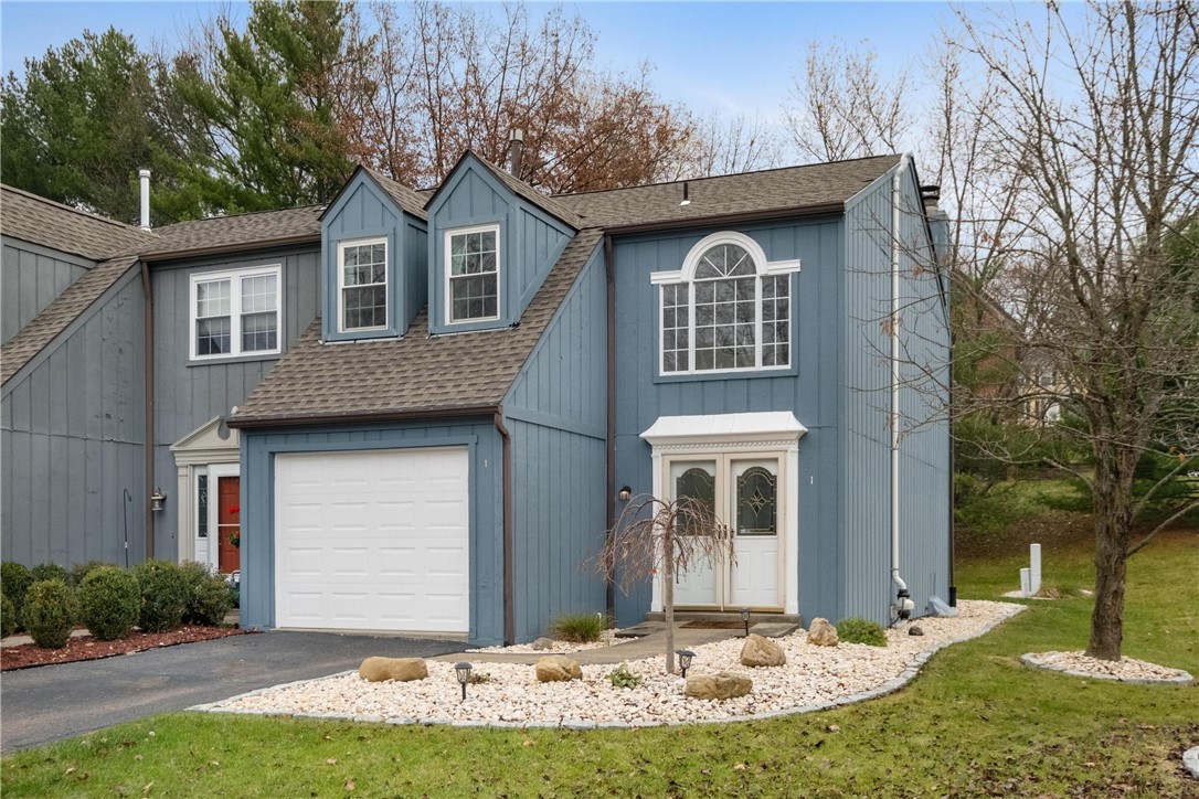 1 Monmouth Dr