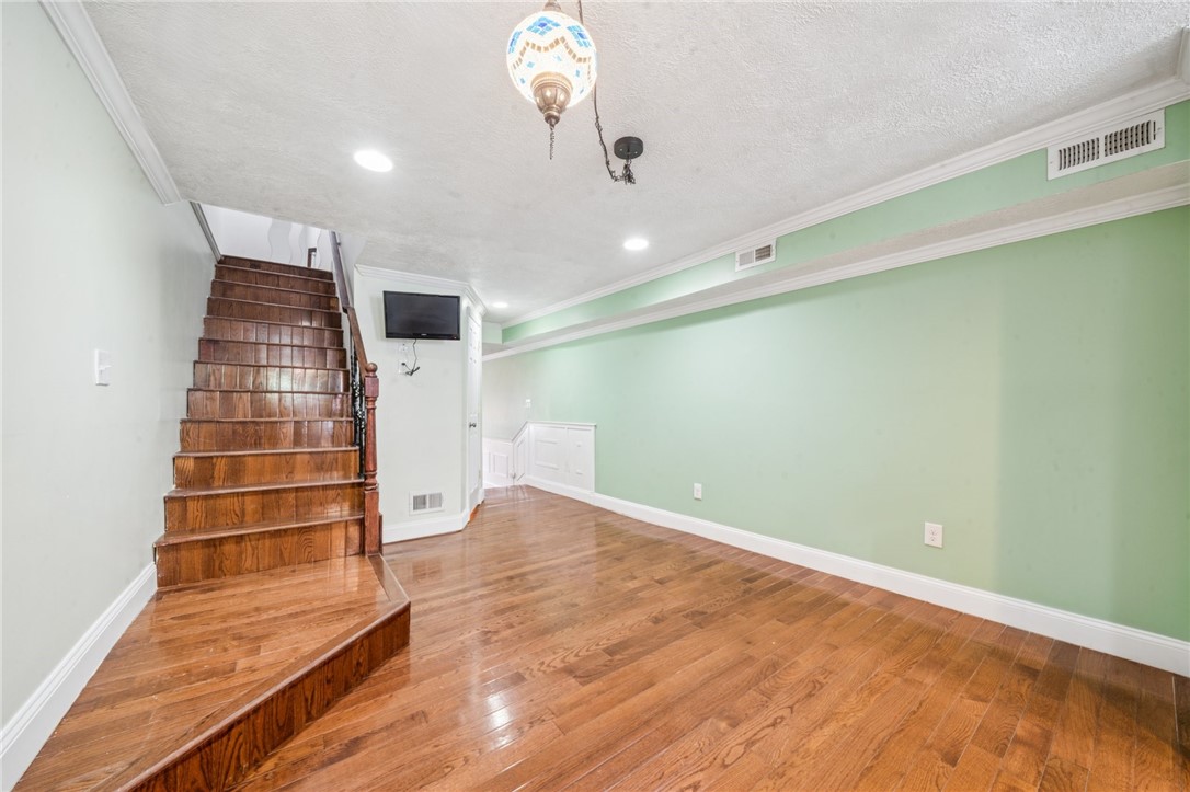 324 Orwell Way