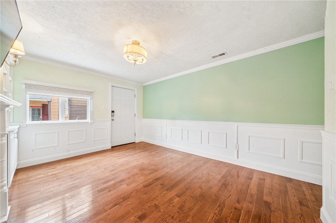 324 Orwell Way