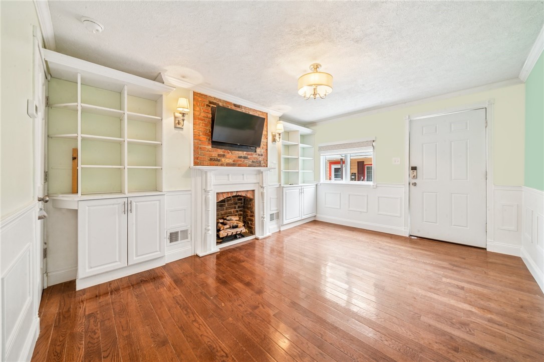 324 Orwell Way