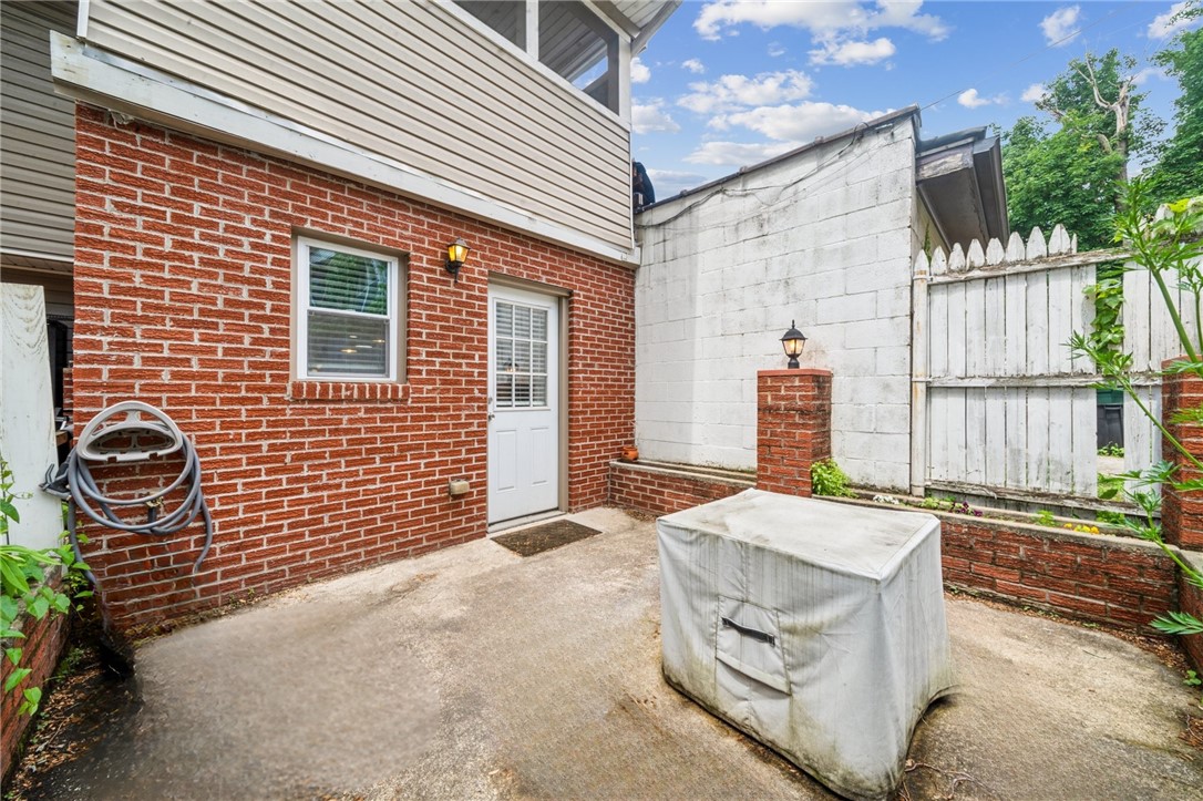 324 Orwell Way
