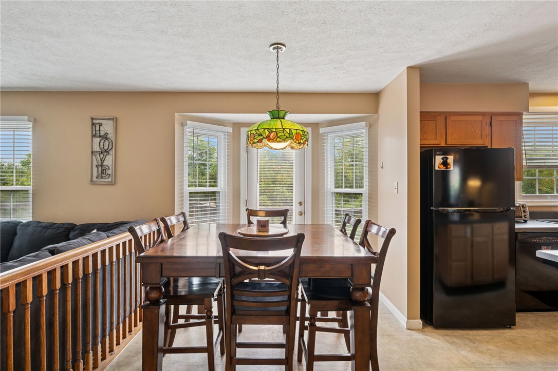 106 Creekside Ct