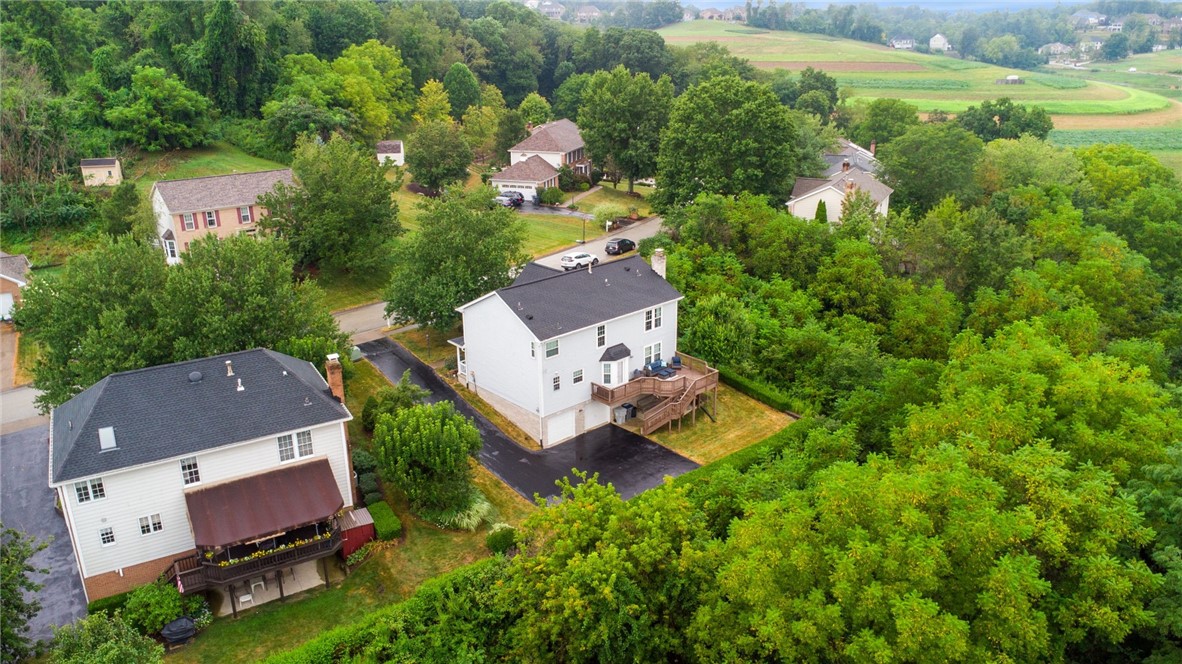 106 Creekside Ct