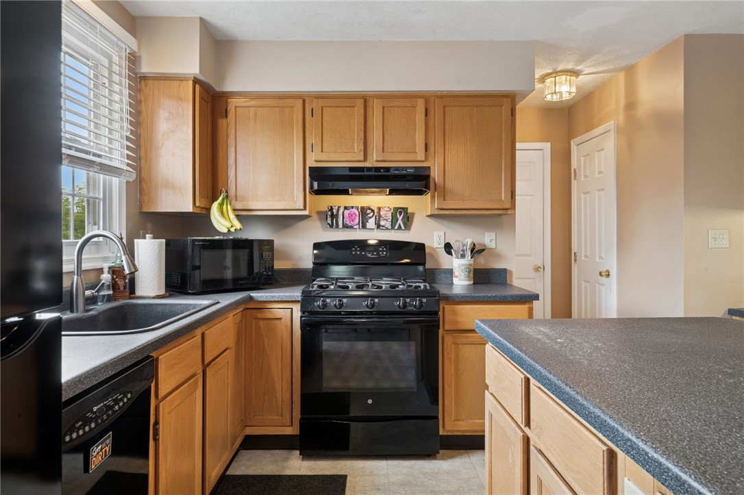 106 Creekside Ct