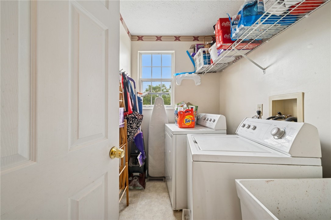 106 Creekside Ct