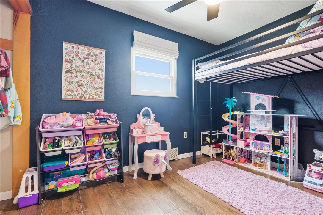 106 Logan St