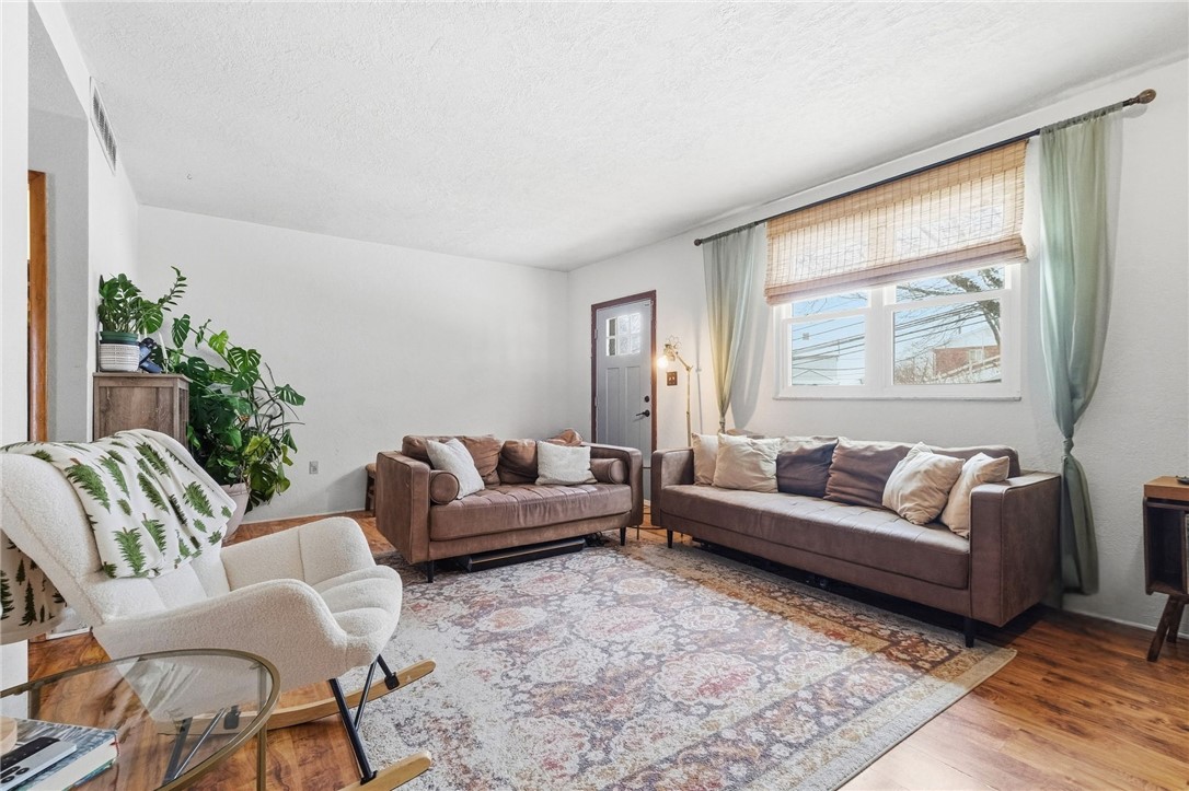 106 Logan St