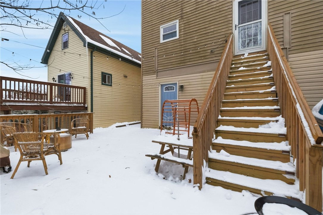106 Logan St