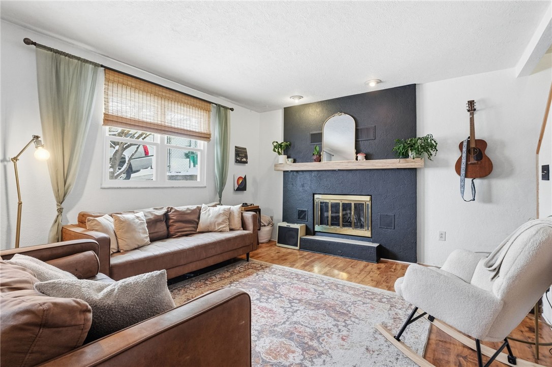 106 Logan St
