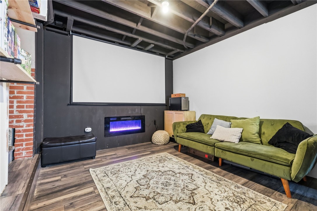 106 Logan St