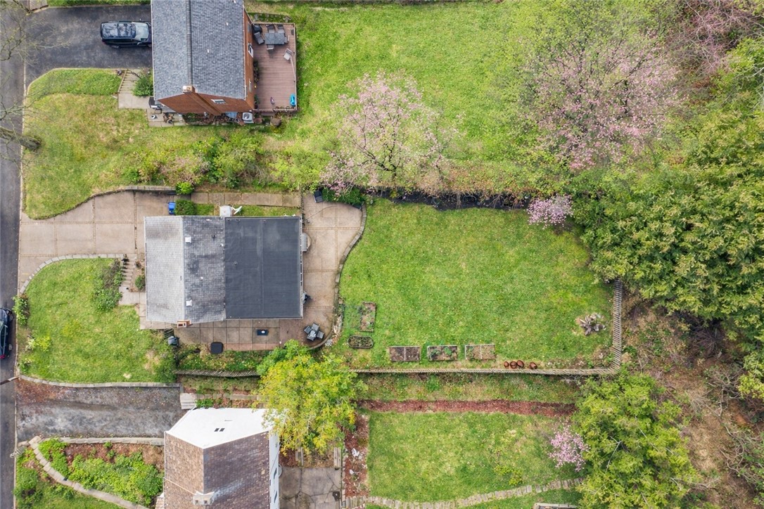 310 Edgewood Rd