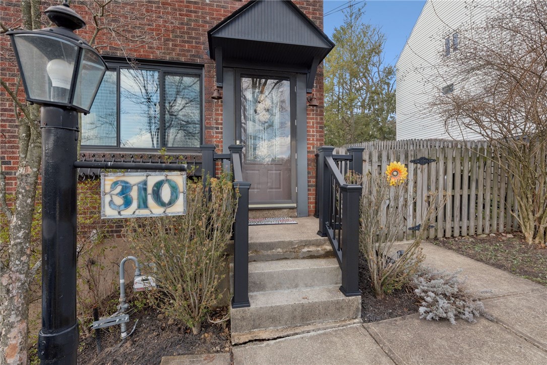 310 Edgewood Rd