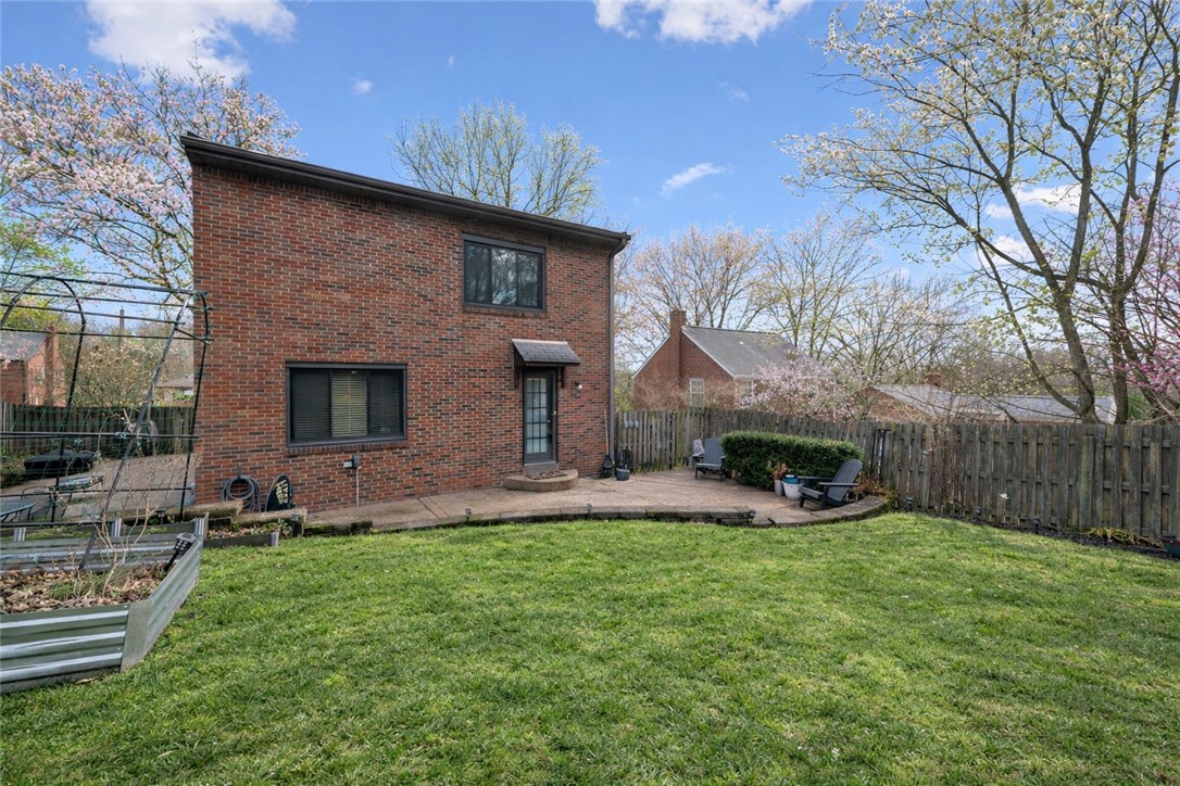 310 Edgewood Rd
