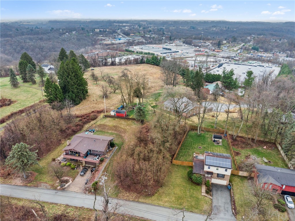 1810 Naser Rd