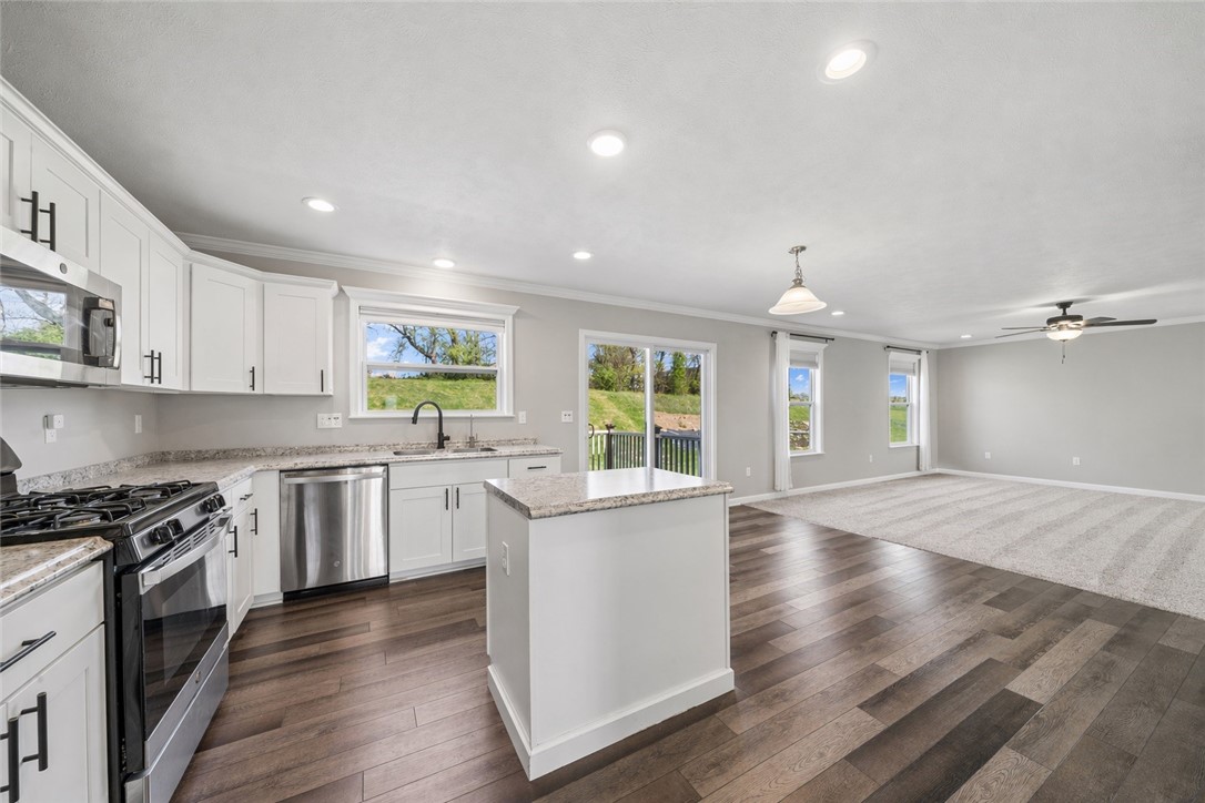 18 Equestrian Dr