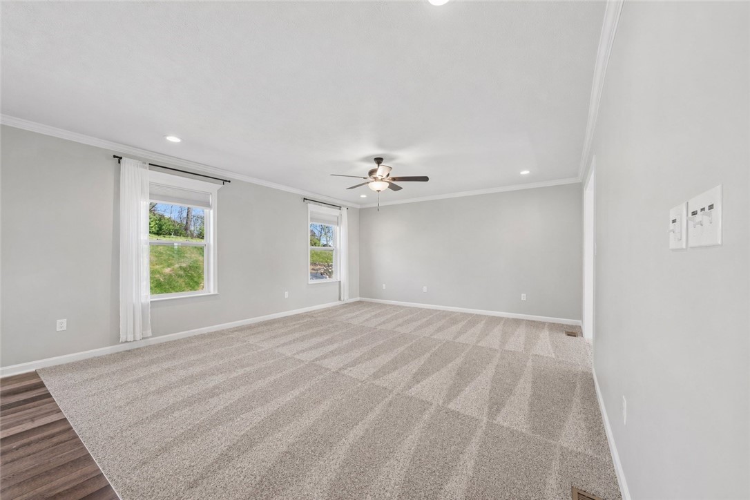 18 Equestrian Dr