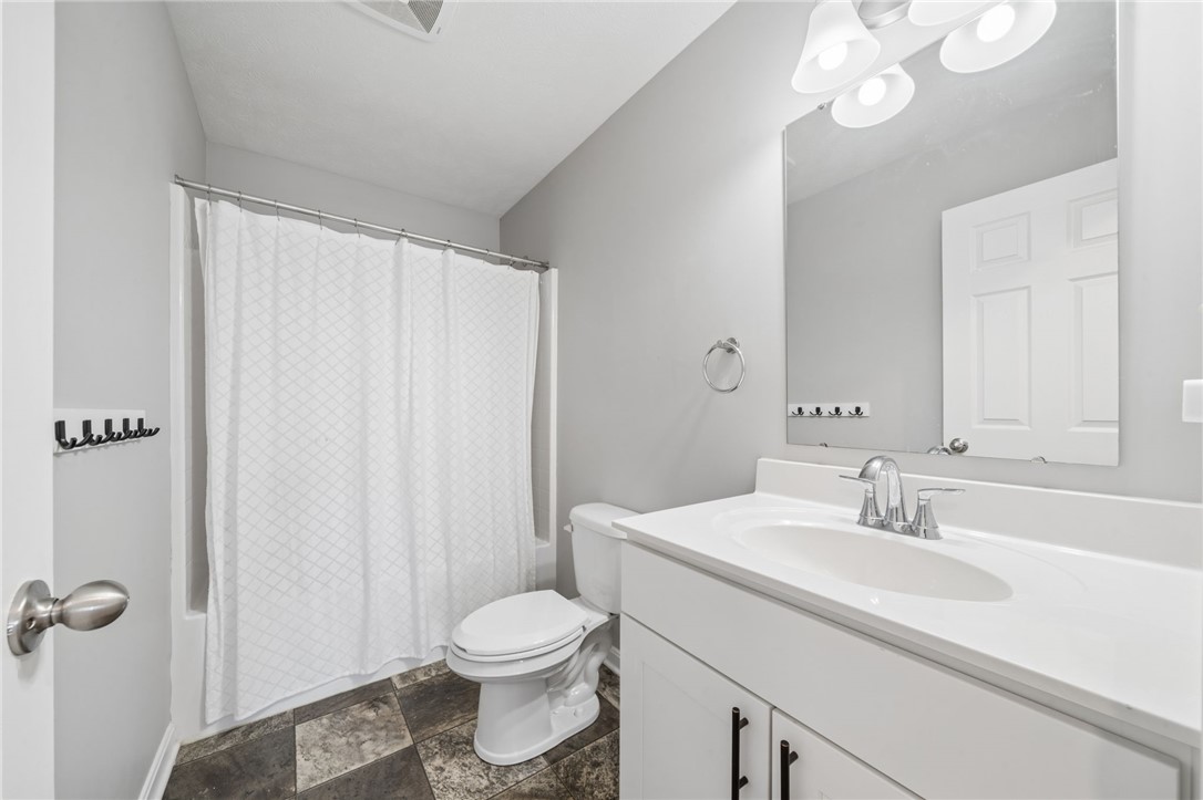 18 Equestrian Dr