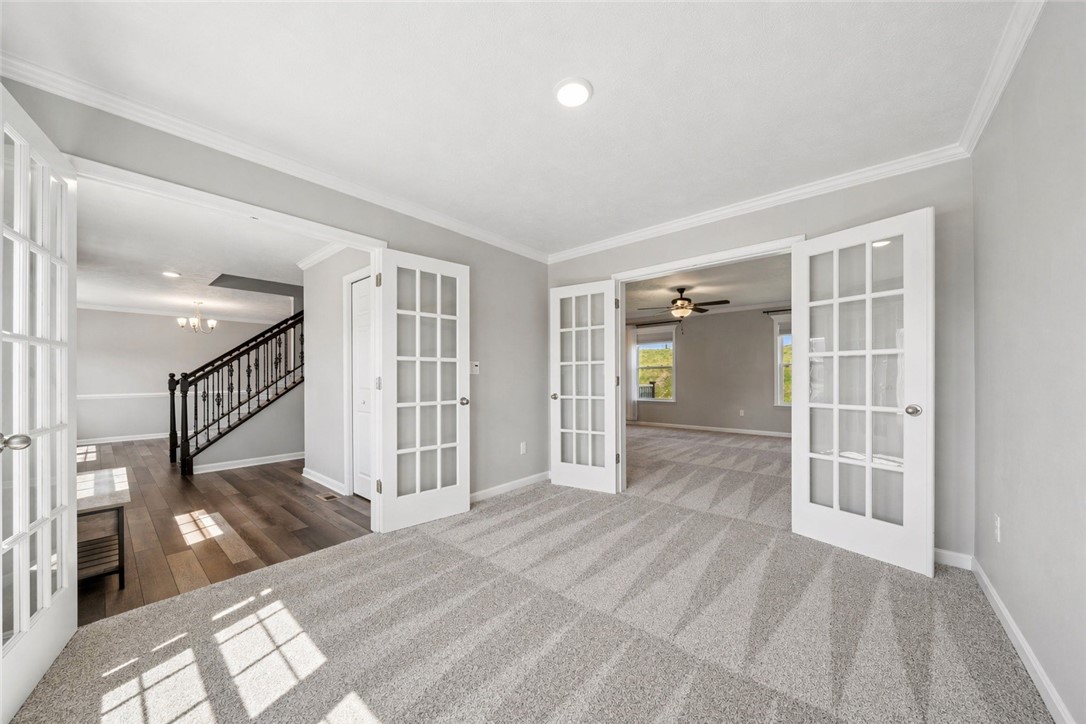 18 Equestrian Dr