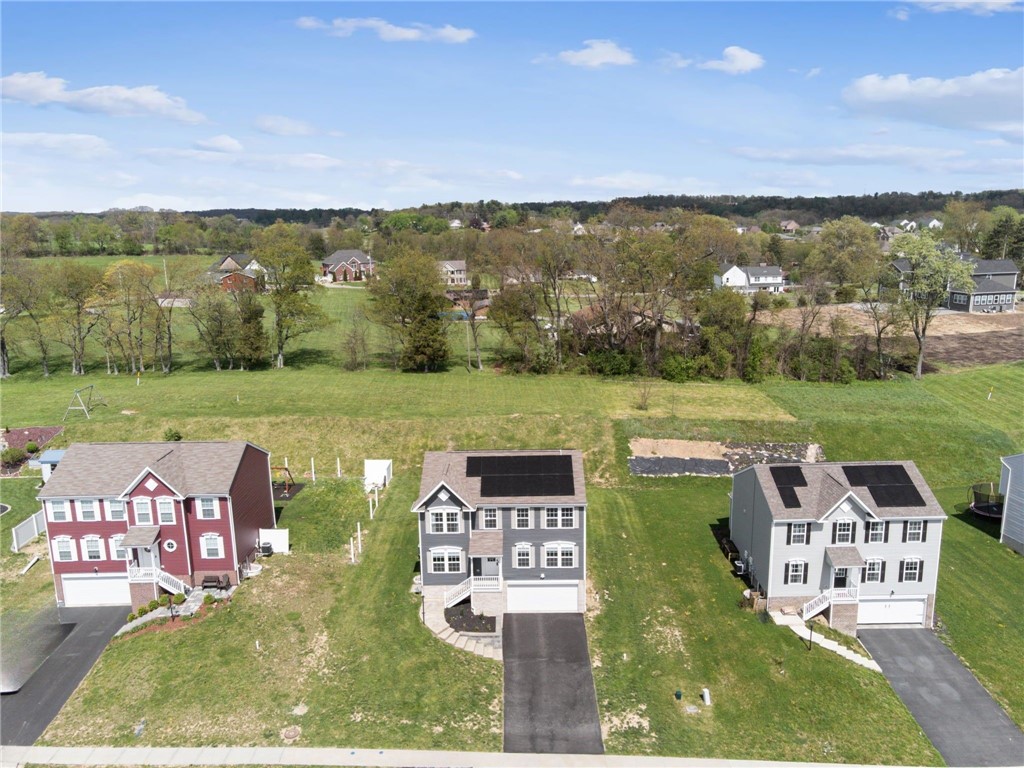 18 Equestrian Dr