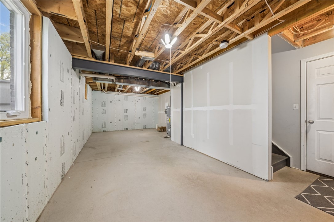 18 Equestrian Dr