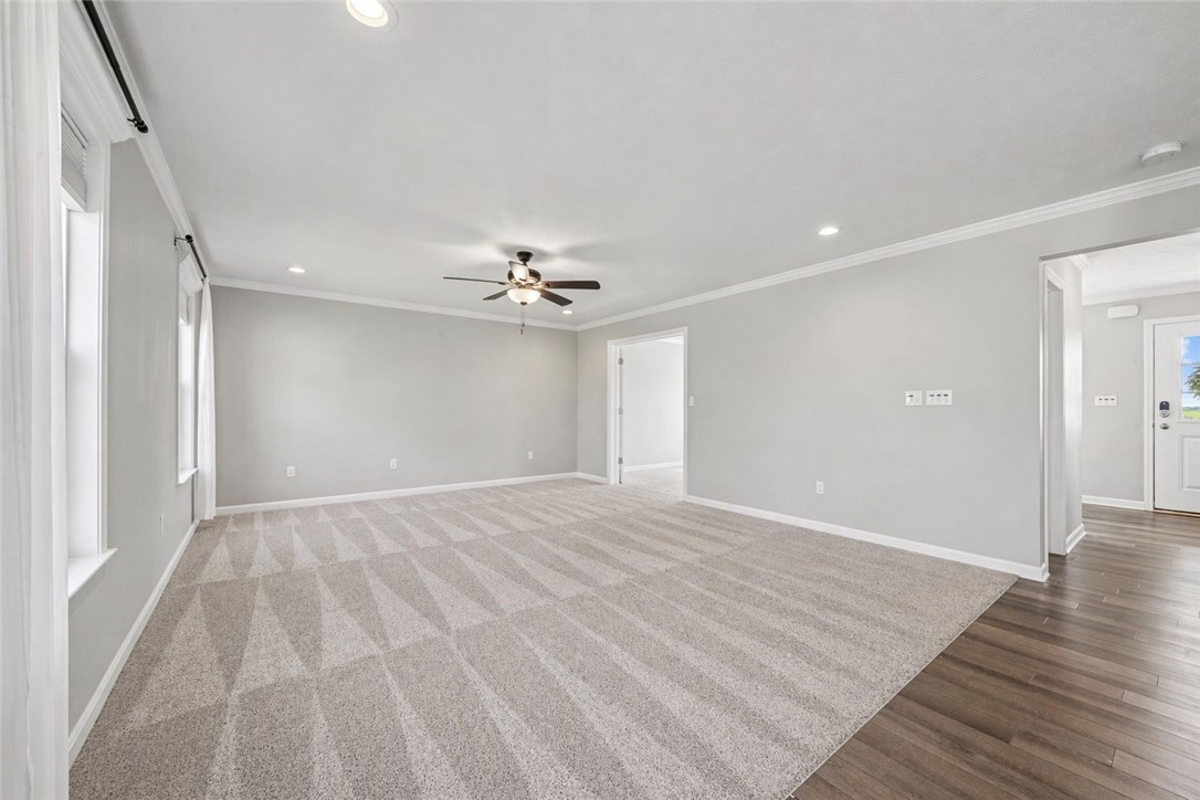 18 Equestrian Dr