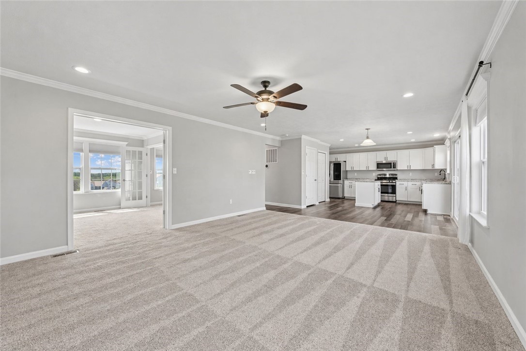18 Equestrian Dr