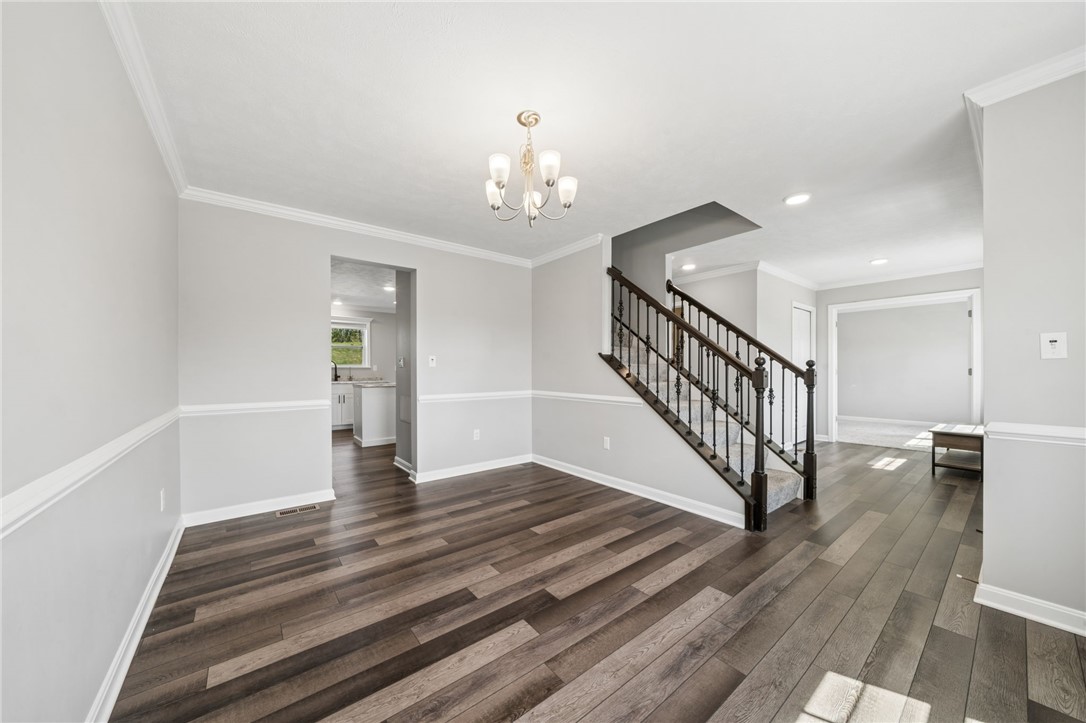 18 Equestrian Dr